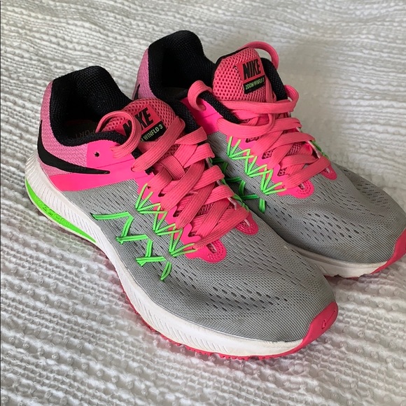 nike zoom neon pink